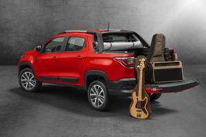 Fiat Strada Volcano Cabine Dupla 2020 года 
